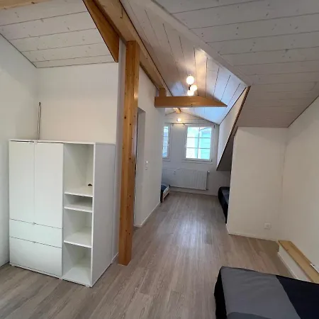 Esencial * إنترلاكن